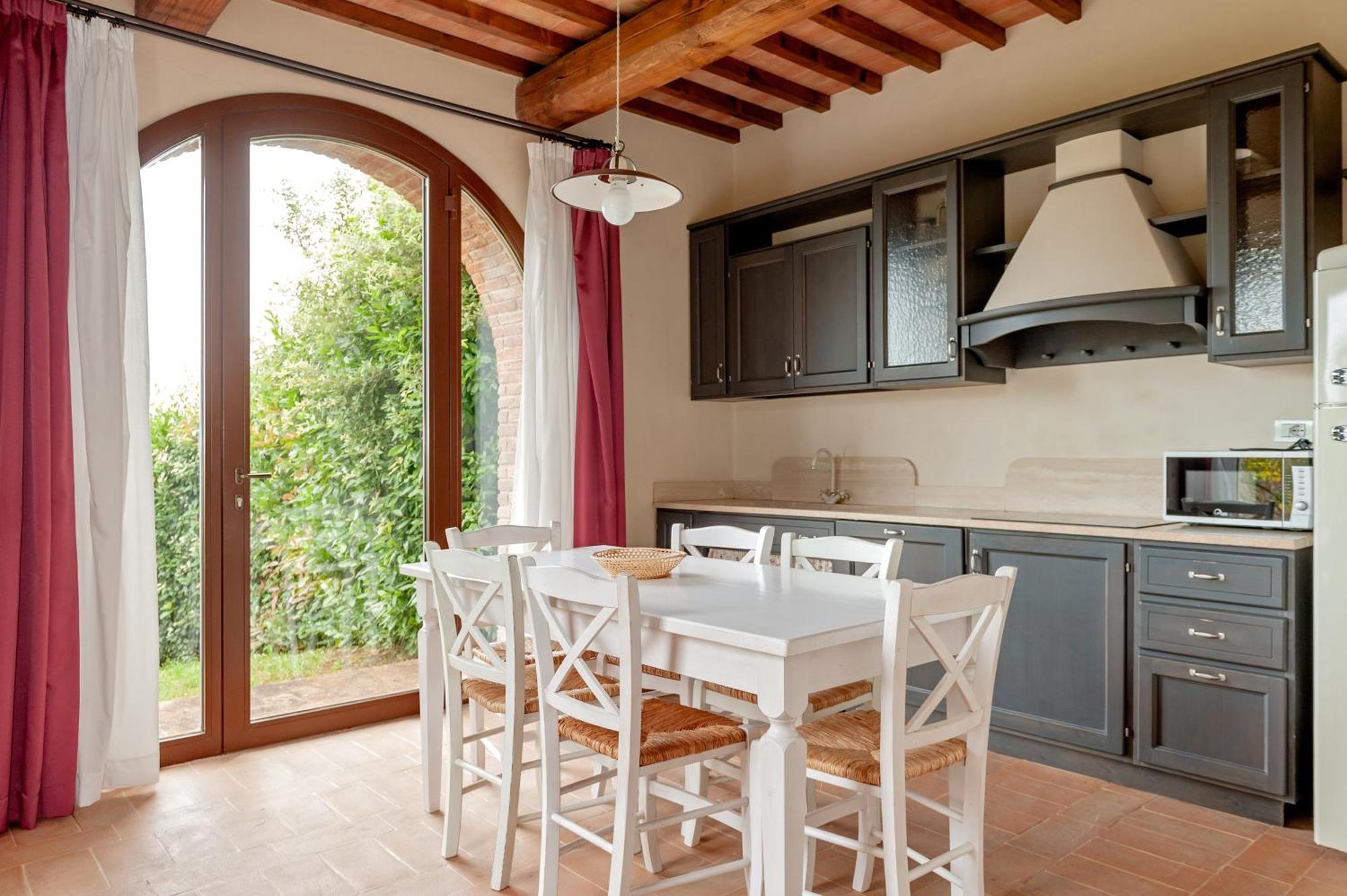 Il Borgo Delle Ville Palaia Eksteriør billede