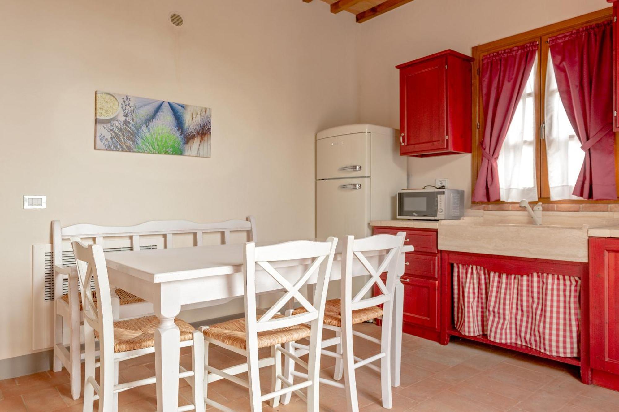 Il Borgo Delle Ville Palaia Eksteriør billede