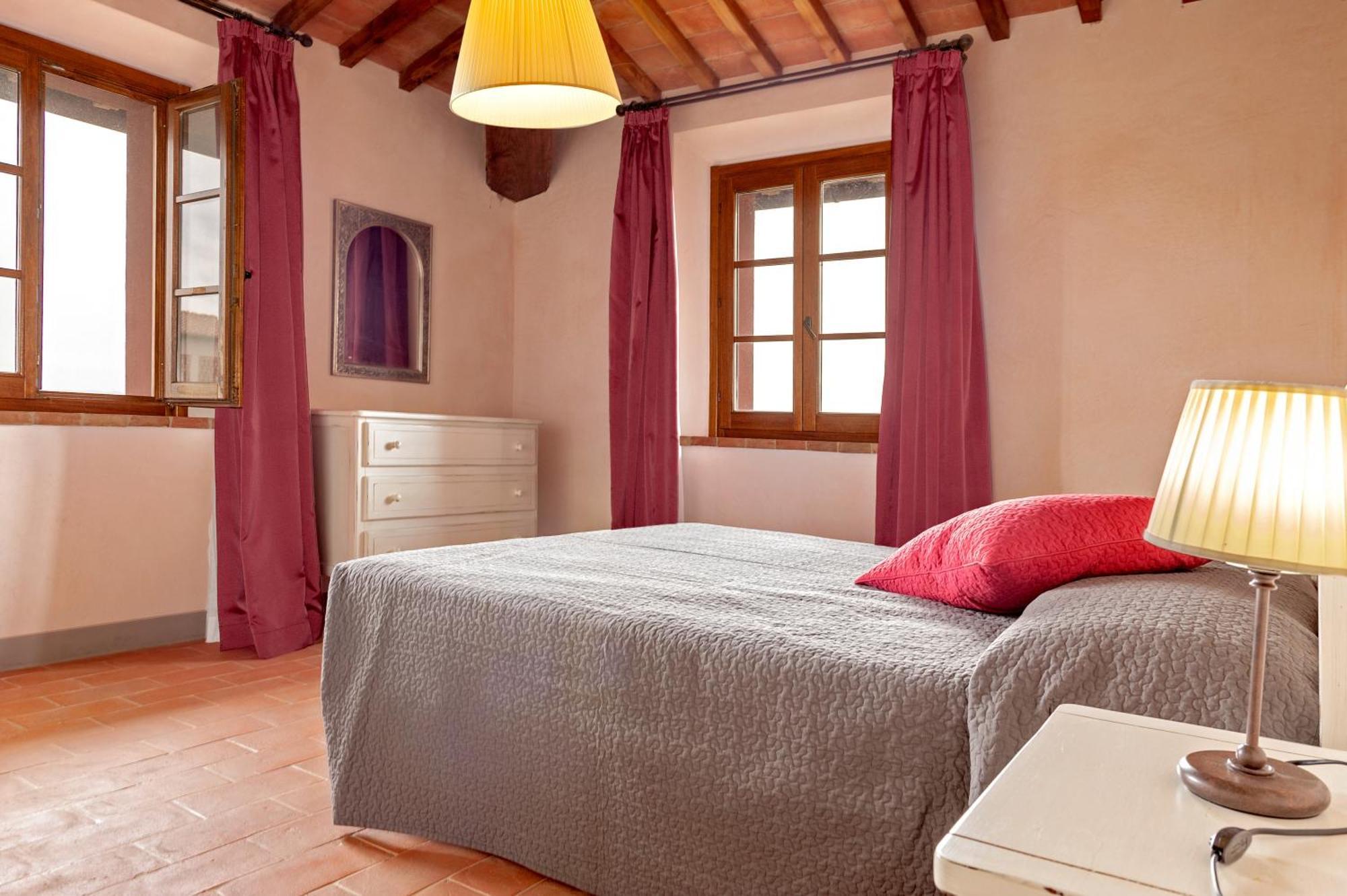 Il Borgo Delle Ville Palaia Eksteriør billede